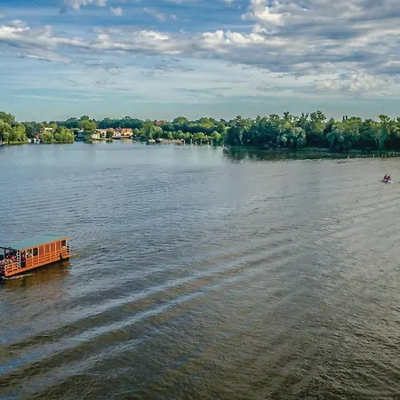 Nice Ship/boat In Havelsee Ot W/ 2 Bedrooms Kutzkow